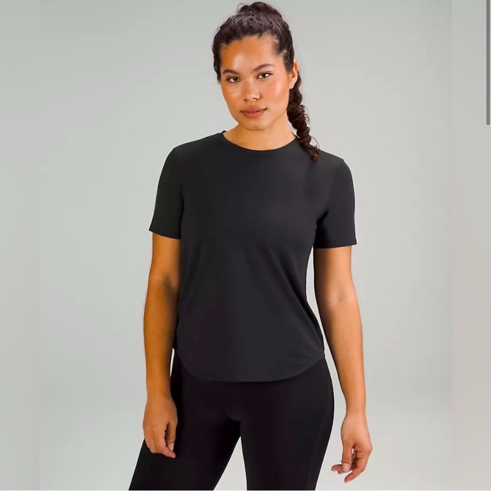 LULULEMON - High Neck Run and Train Tee